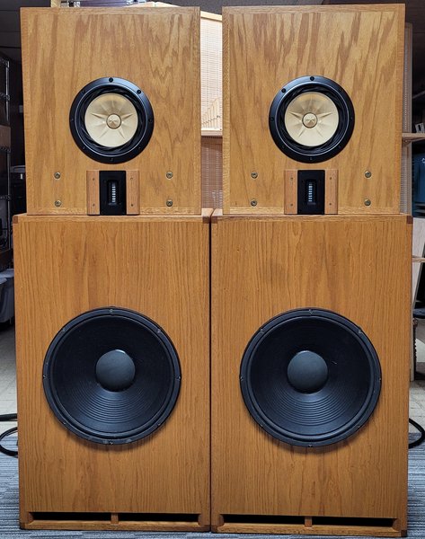 basszilla.jpg (1.24 MiB) Viewed 161752 times basszilla.jpg