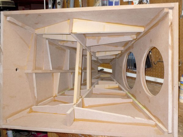 Inside cross braces_small.jpg (280.37 KiB) Viewed 27768 times Inside cross braces_small.jpg