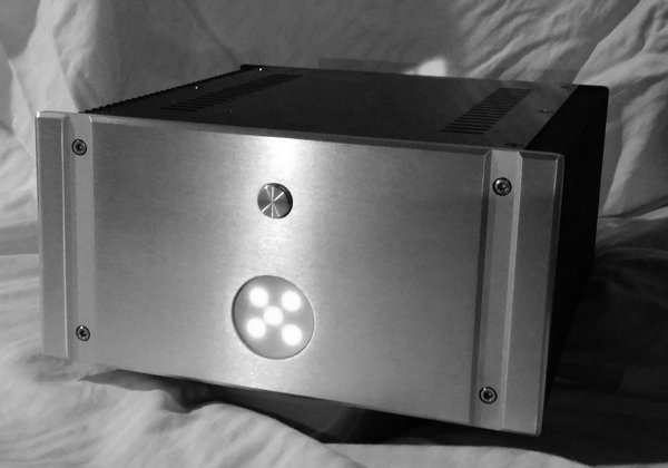 Sping Amp Pic BW.jpg