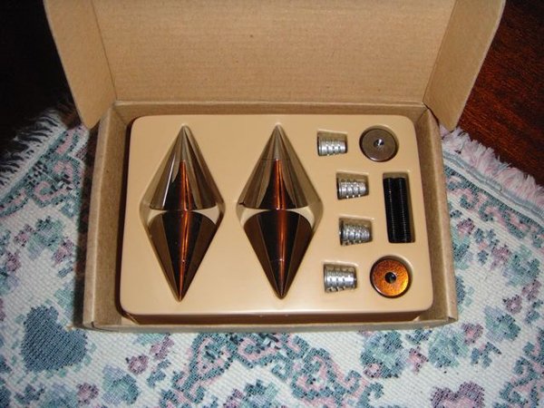 Threaded Speaker Spikes.jpg